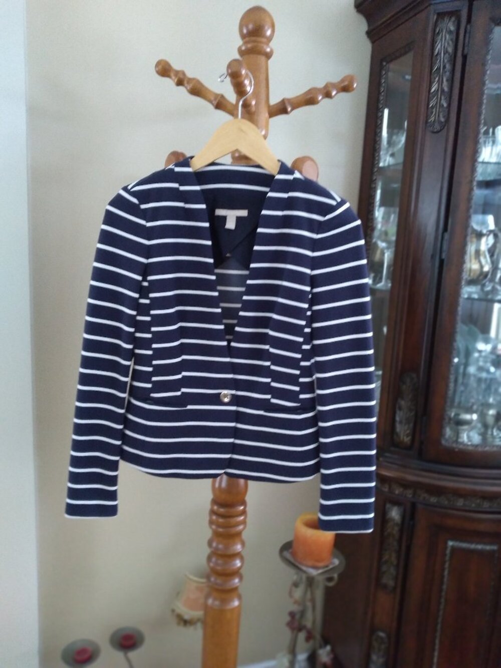 Elegant Classy Jacket, Banana Republic, Size - 0P - Picture 5 of 6